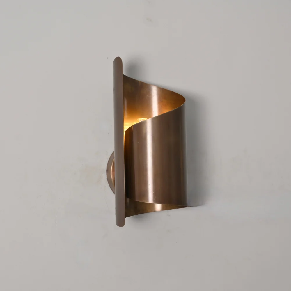 Curved Arc Wall Sconce - Brass Wall Light - Image 4