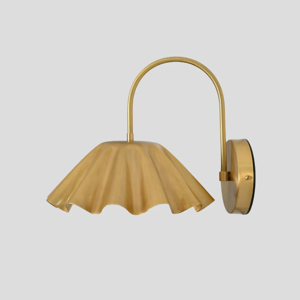 Curved Brass Flower Wall Sconce - Modern Bedside Light